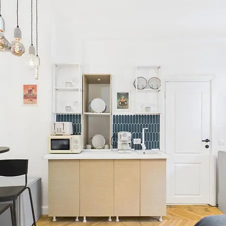Apartment Chic In The Heart Of Bukarest
