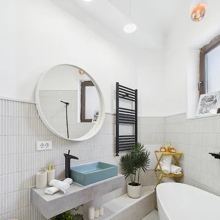 Chic In The Heart Of Bucharest