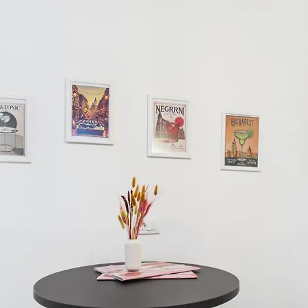 Chic In The Heart Of Appartement *