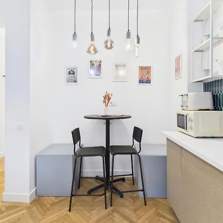 Chic In The Heart Of * Bukarest