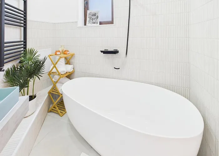 Chic In The Heart Of Apartament