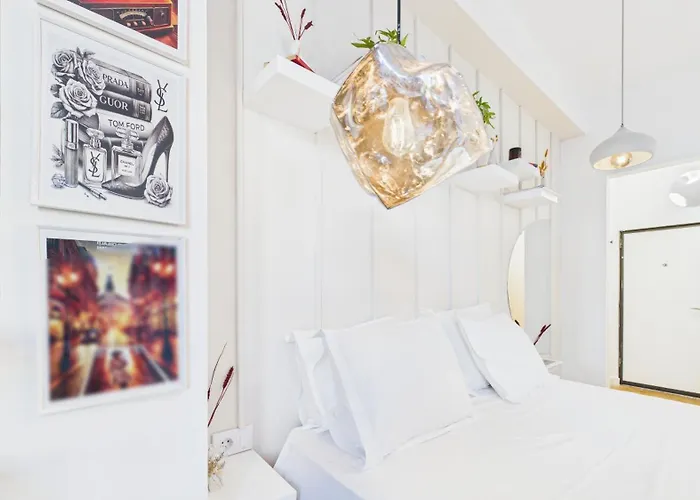 Chic In The Heart Of Bukarest