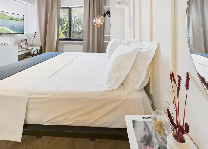 Chic In The Heart Of Bukarest